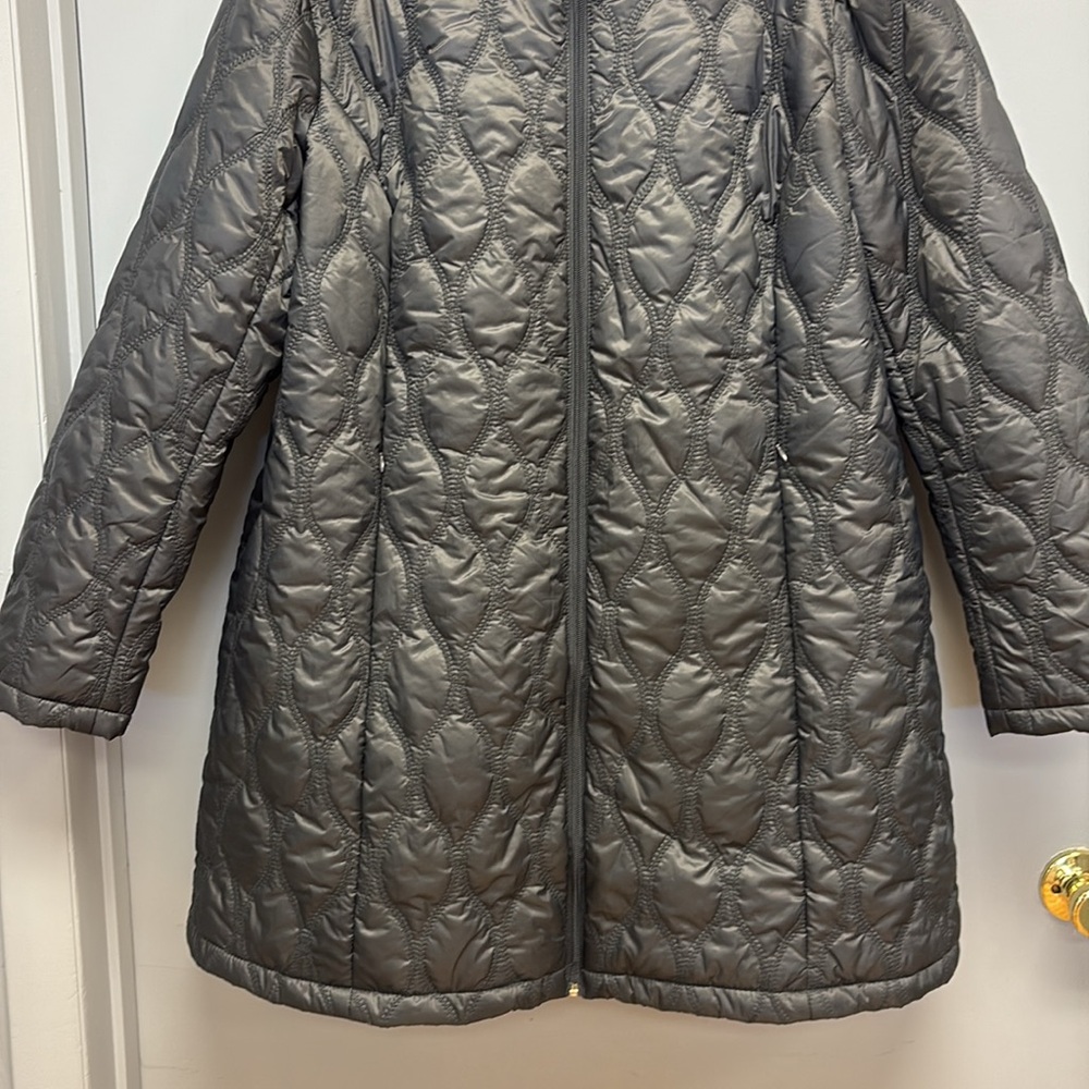 SOLD IN STORE Women’s Gallery Hood Quilted Coat 2X - Picture 4 of 10